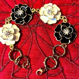 Roses Black White Crystal Metal Bracelet